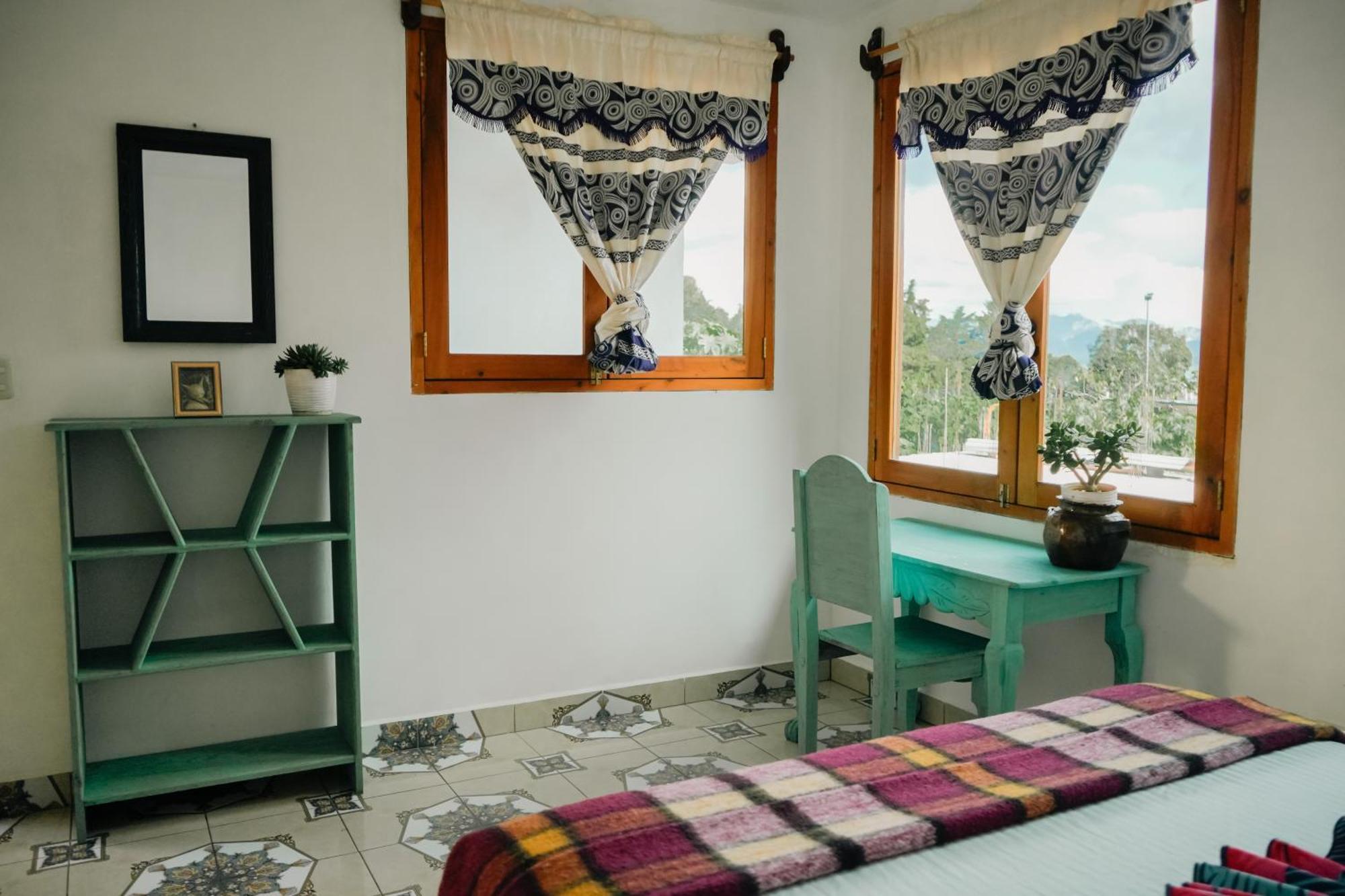 Хостел Casa Madera Сан-Маркос-ла-Лагуна Экстерьер фото